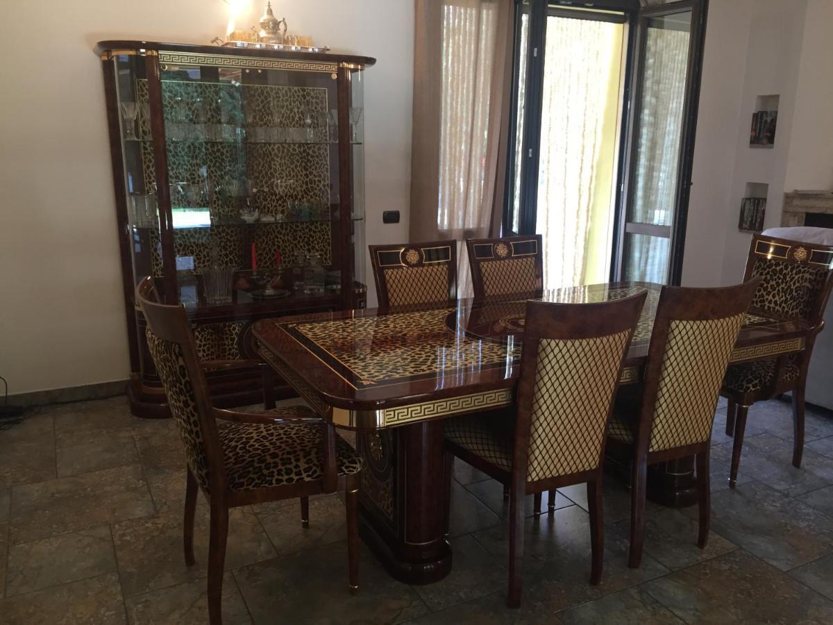 Villa Althea Ronago 외부 사진