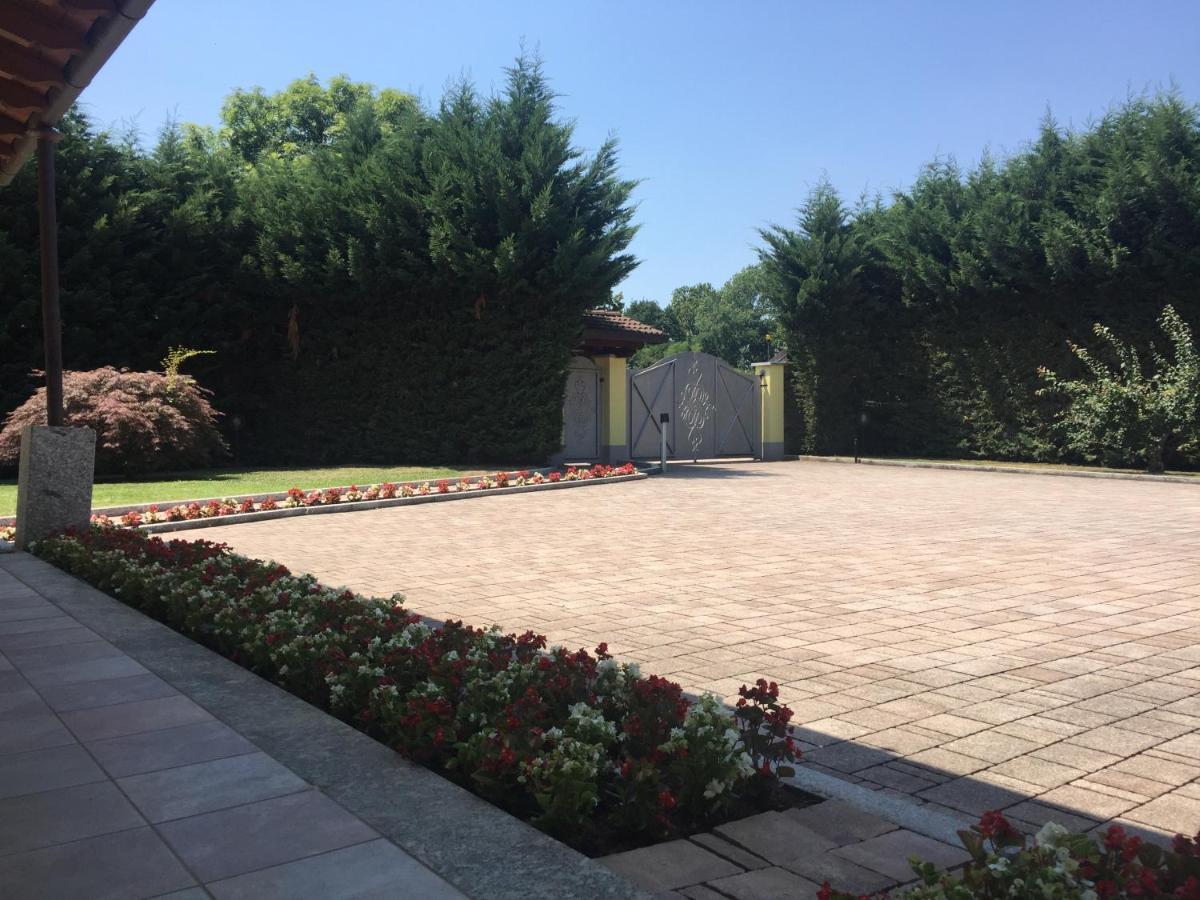 Villa Althea Ronago 외부 사진