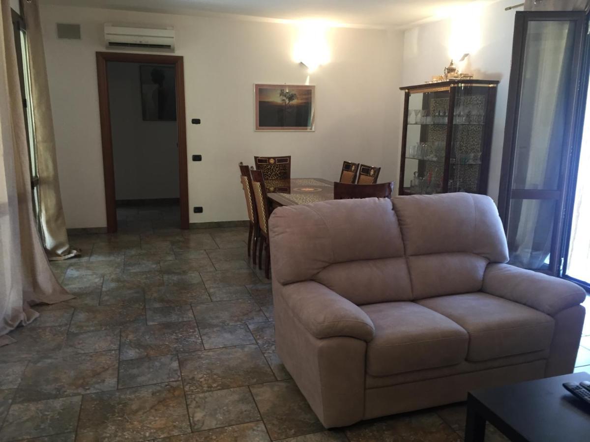 Villa Althea Ronago 외부 사진