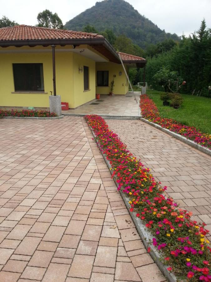 Villa Althea Ronago 외부 사진