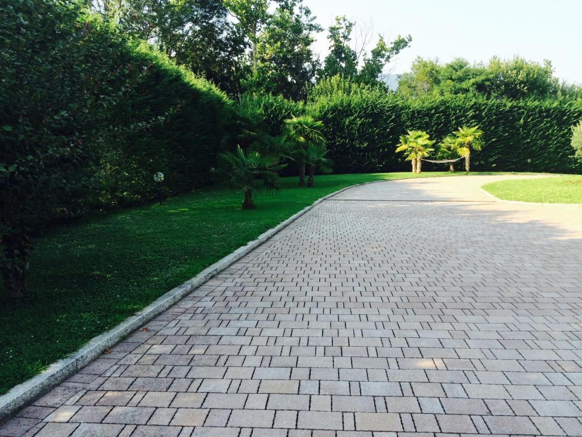 Villa Althea Ronago 외부 사진