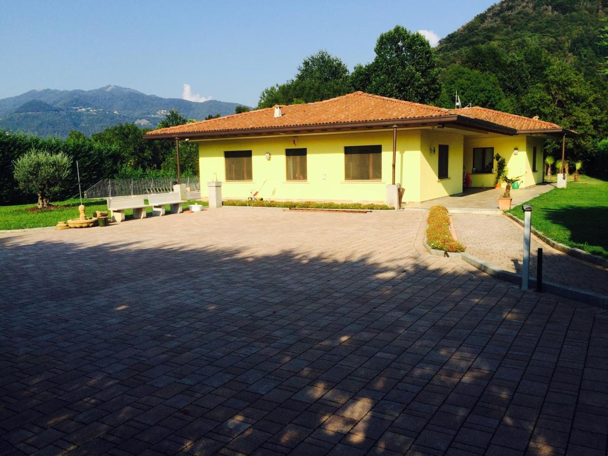 Villa Althea Ronago 외부 사진