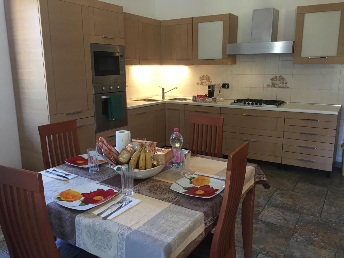 Villa Althea Ronago 외부 사진