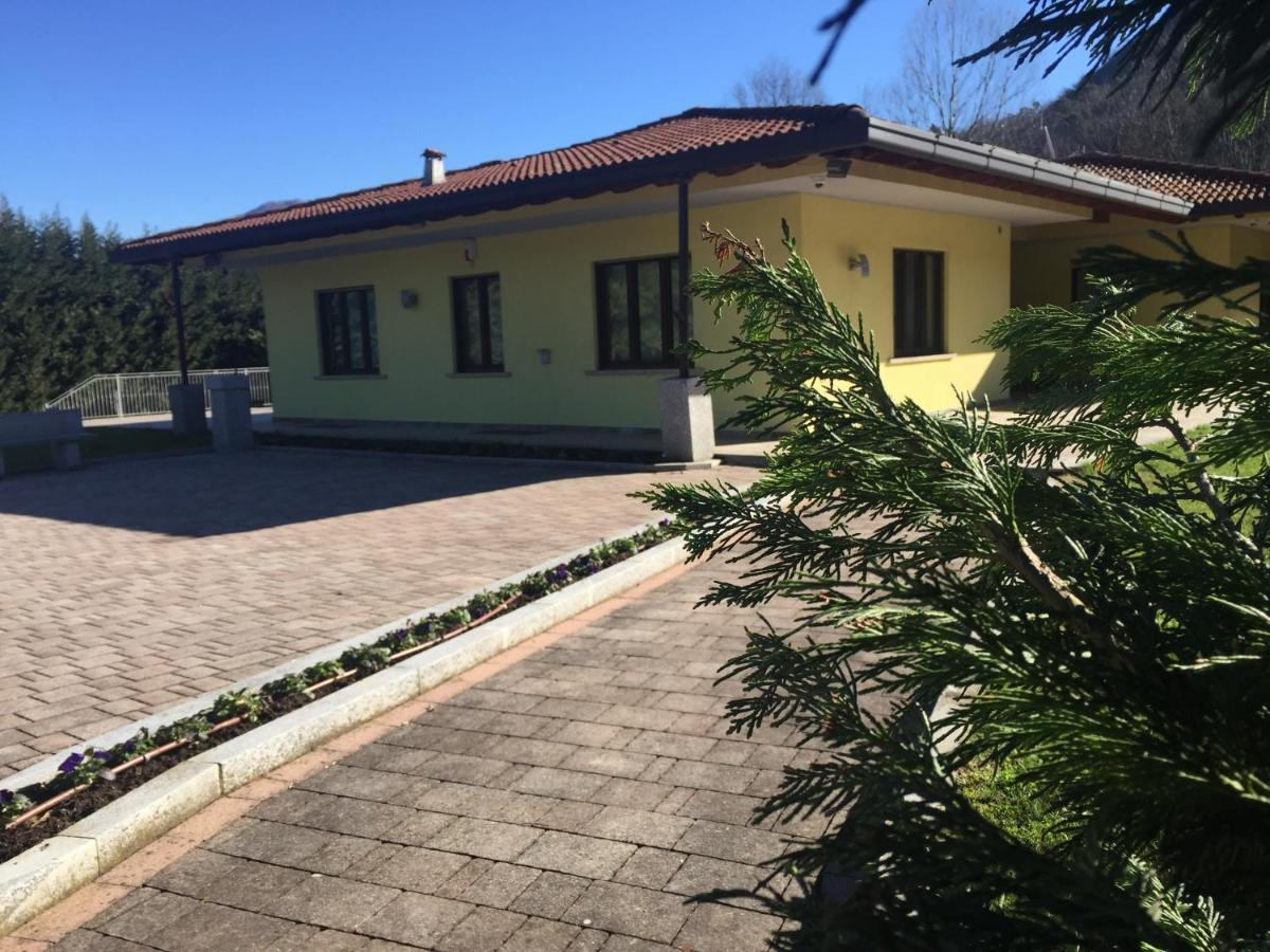 Villa Althea Ronago 외부 사진