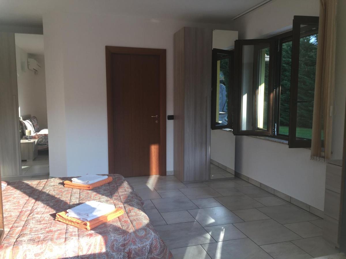 Villa Althea Ronago 외부 사진
